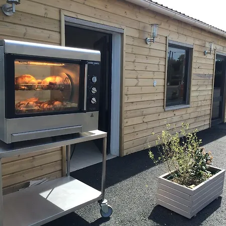 Mobil-home Dans Camping 4 Etoiles Auberville